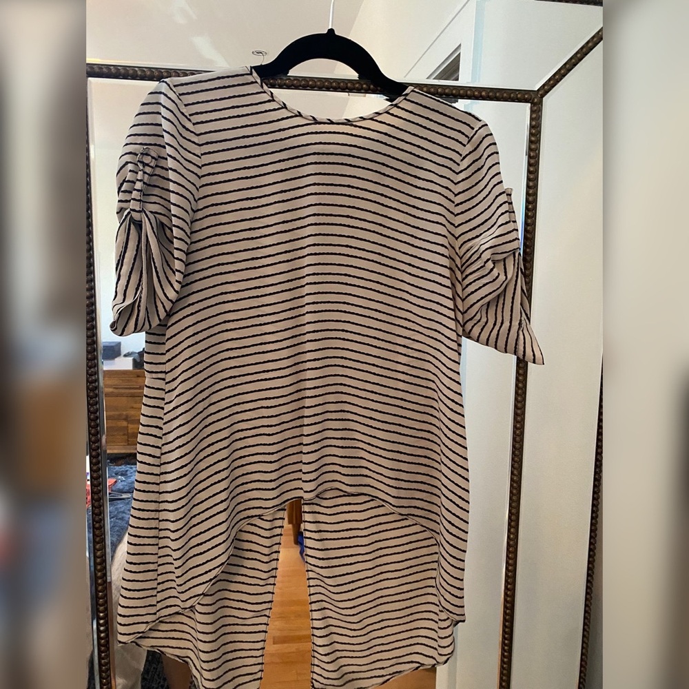 BCBG black and white blouse. Lightly worn.
